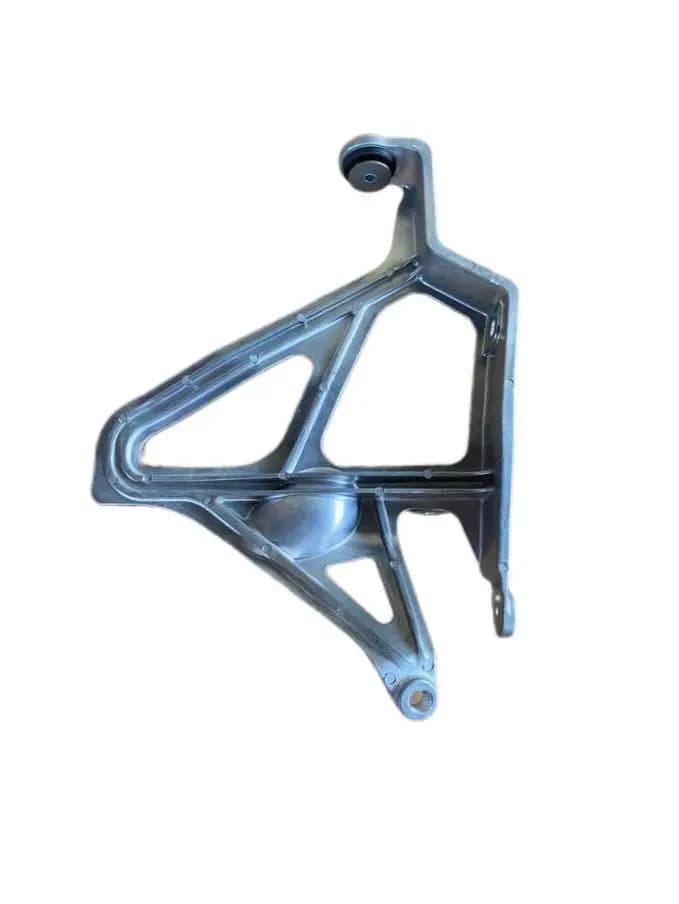 Правое крепление интеркулера Lixiang L7, L8, L9, X01-13010019