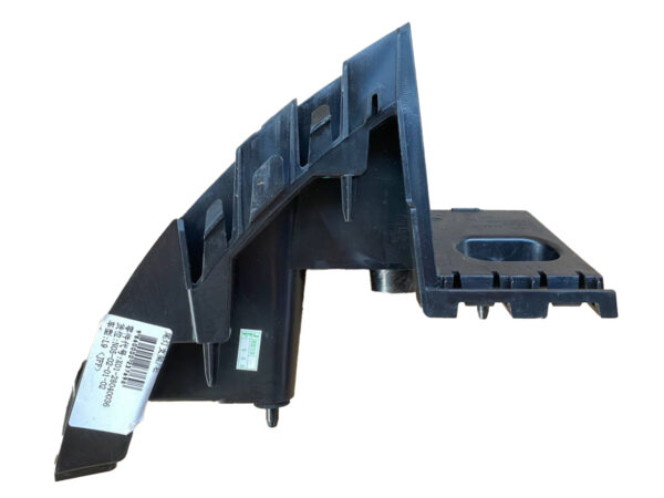 Задний кронштейн габарита, правый Lixiang L9, X01-28040035, X01-28040036 — изображение 2