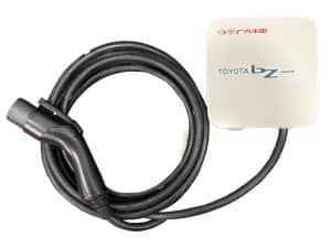 Настенная зарядная станция Toyota, на 7кВт.