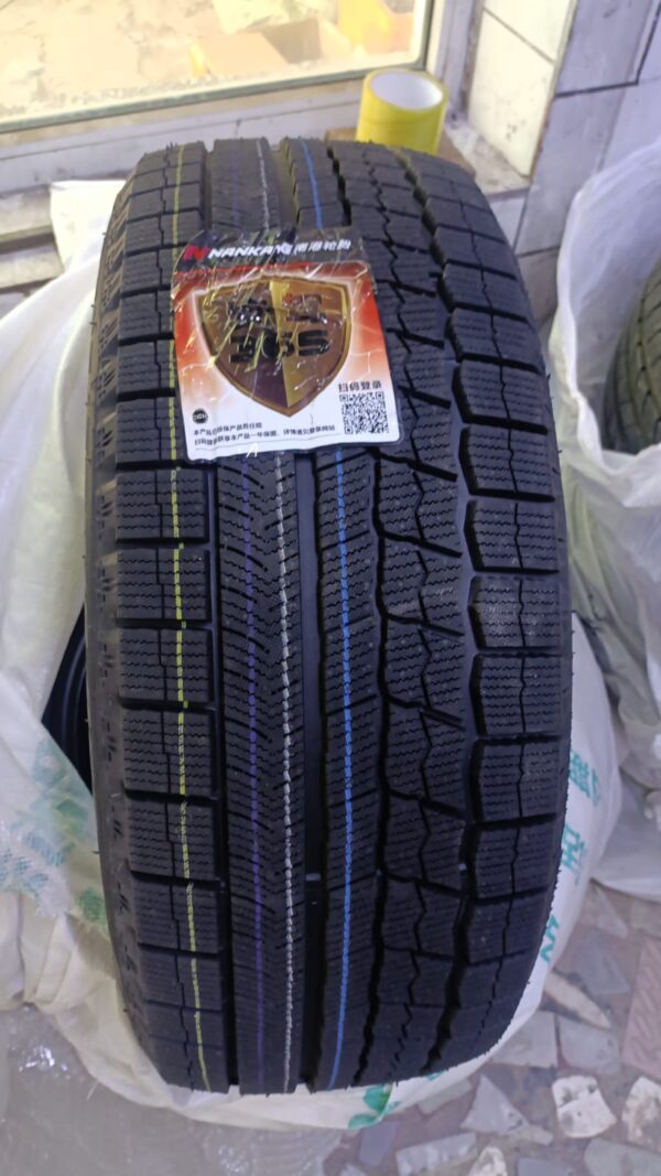 Комплект зимней резины Nankang 225/50/R18, 4 шт — изображение 3