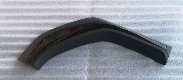 Комплект декоративных накладок на задние двери (левый/правый) SFHA-5302450A/SFHA-5302460A(高光黑