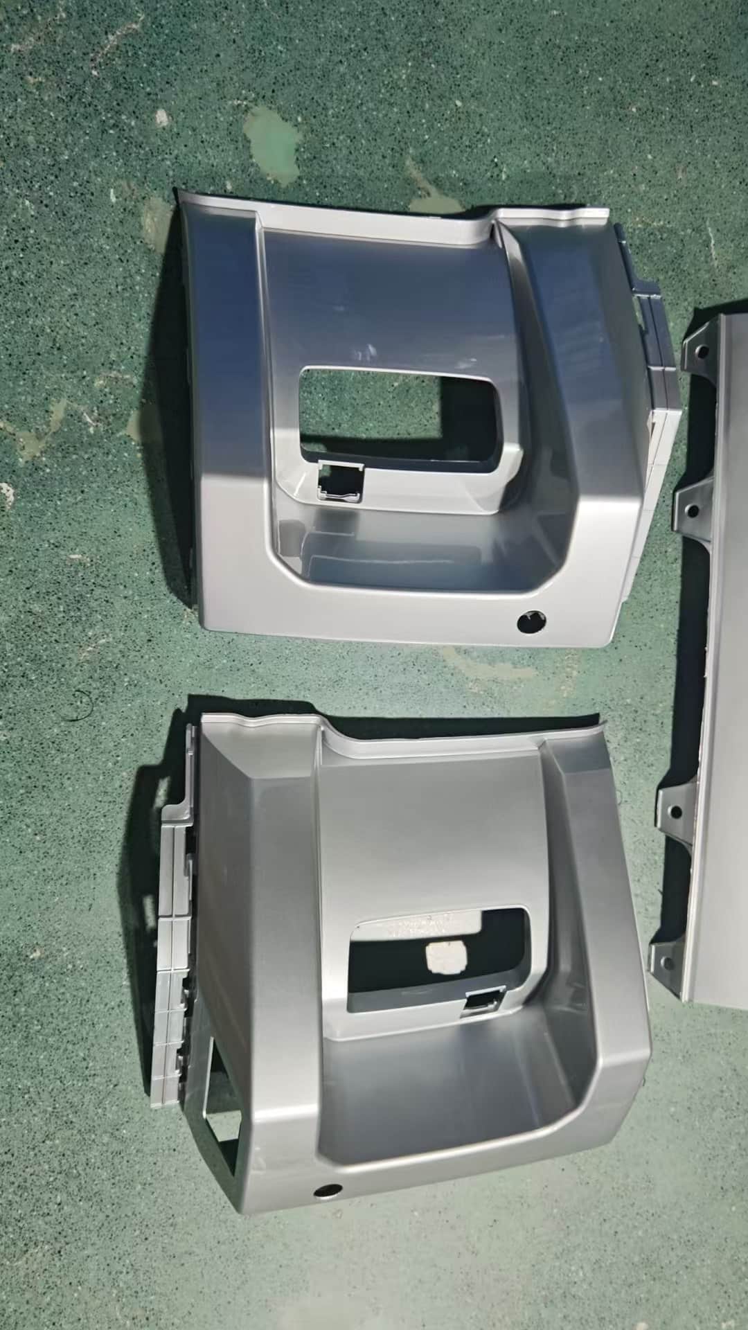 Защита заднего бампера левая/правая для Leopard 5 SFHA-2804141/SFHA-2804142