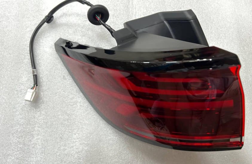 Задний фонарь для Tengshi D9 (высокая комплектация) MRE-4133010