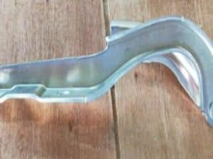 Левый шарнир капота для 腾势 D9 DM-i MRHB-8402610