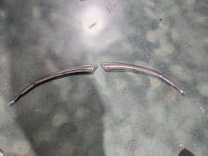 Декоративная накладка на фару (хром, левая/правая) для 腾势 D9 DMI MRE-412101 /MRE-412102