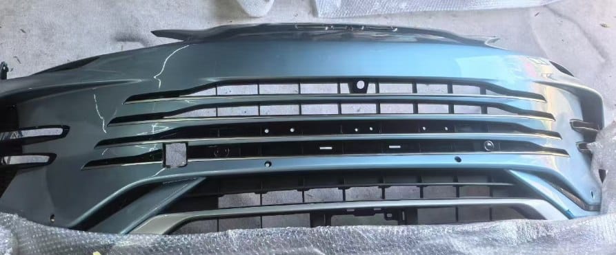 Передний бампер для宋PLUS DMI Чемпионская версия SA3HK-2803100