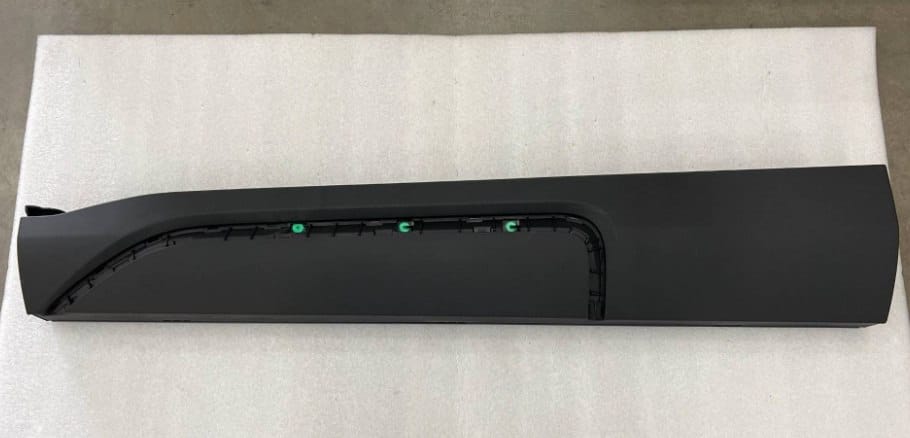 Левая передняя дверная накладка кузова 元UP SC3E-5402831