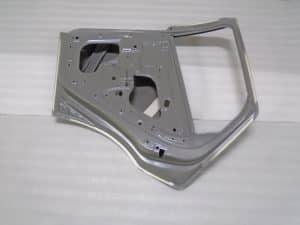 Задняя левая дверь автомобиля EL-6201010-F