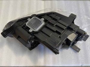 Левый передний комбинированный фонарь ELEAD-4121010A-F